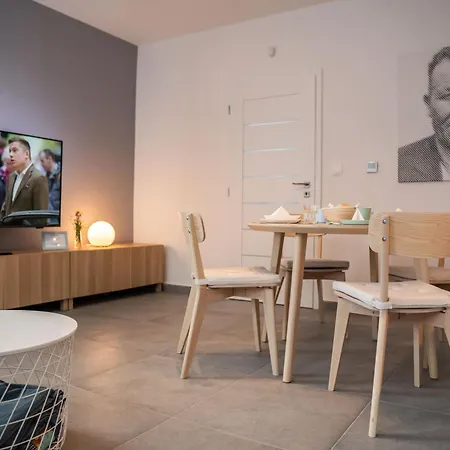 Kovacs Hostovsky Dom Vendeghaz *