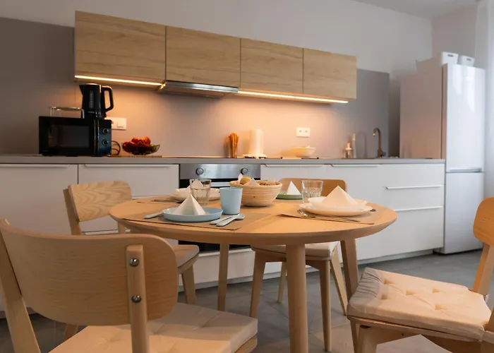 Kovacs Hostovsky Dom Vendeghaz بيت للعطل *